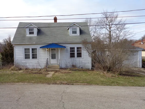 3613 Brierhill Dr, Island Lake, IL 60042