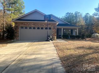 527 Calhoun Rd, Swansea, SC 29160