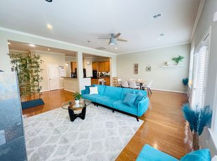 5457 Fairdale Ln, Houston, TX 77056