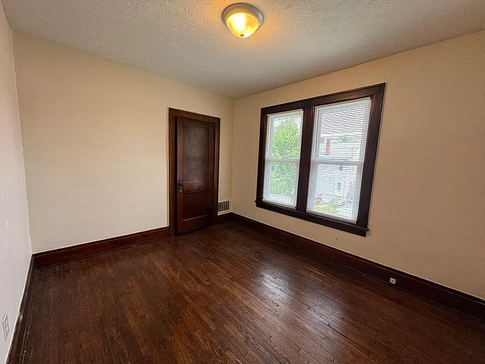 2462 Indiana Ave #2464 — Photo 13