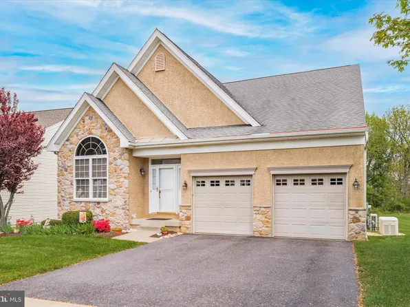 262 Hendrickson Ln, West Grove, PA 19390