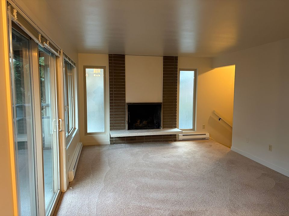 Living room with fireplace