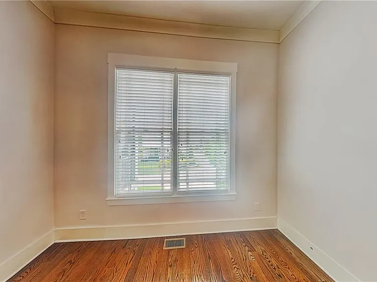 1322 English St NW — Photo 8