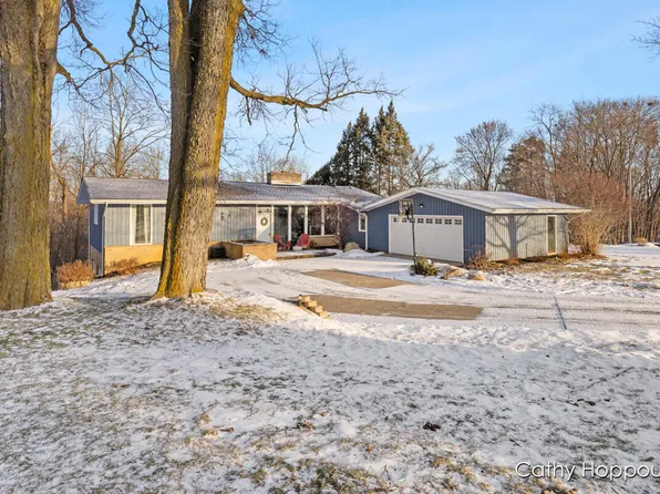 1686 S State Rd, Ionia, MI 48846