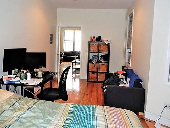 5th image of 273A Nassau Ave #2