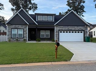 309 Limbwood Ct, Boiling Springs, SC 29316