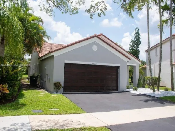 1353 Majesty Ter, Weston, FL 33327