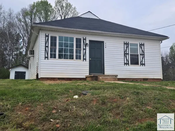 110 10th St, Fieldale, VA 24089