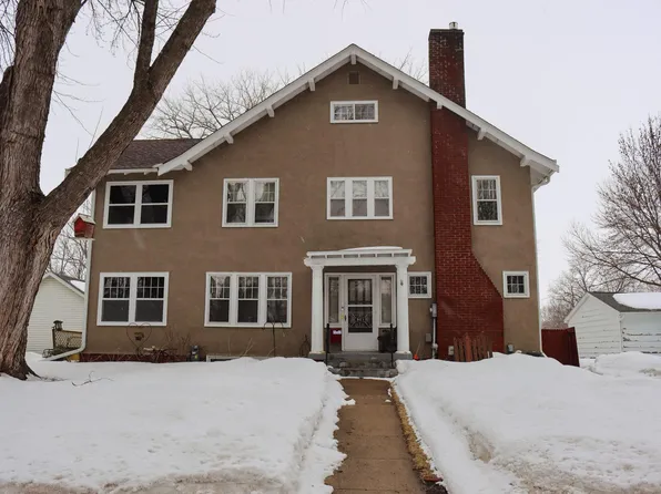 903 State St N, Waseca, MN 56093