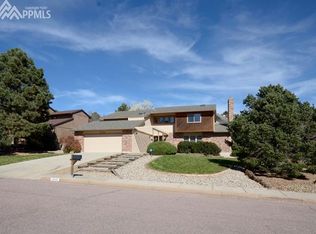 1034 Oak Hills Dr, Colorado Springs, CO 80919