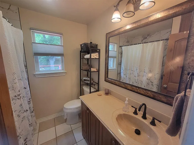 1714 Goodson Ln — Photo 13