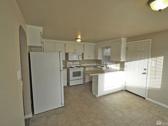3rd image of 1411 S 52nd St