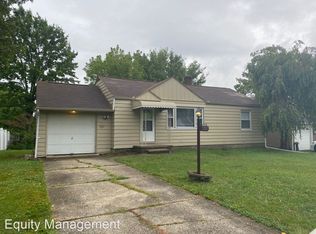 553 Hazel St, Girard, OH