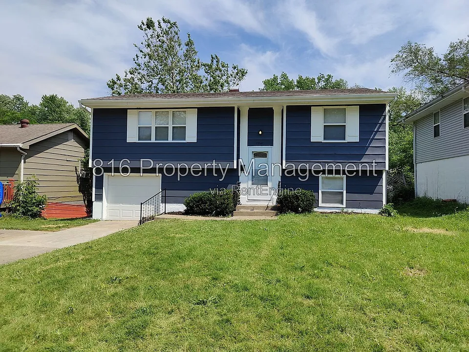 7941 NE San Rafael Dr