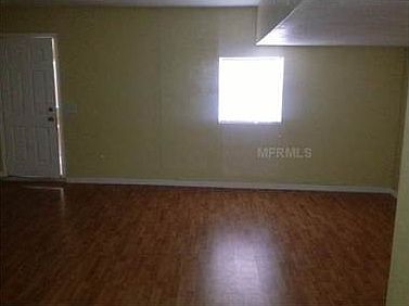 4th image of 120 Lakeview Dr