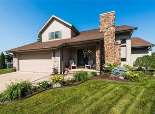 760 Arlington Cir, Marysville, MI 48040