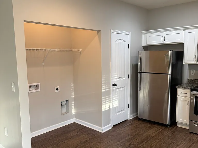 241 Coral Cir — Photo 13