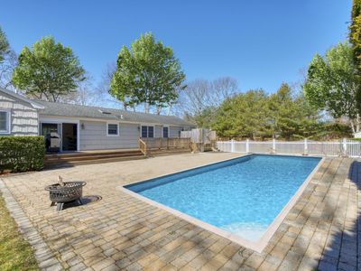 15 Deerfeed Path, East Quogue, NY, 11942