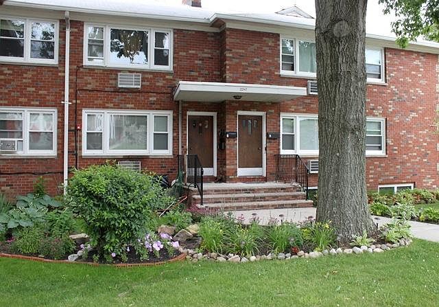 1st image of 2247 Lemoine Ave APT 12