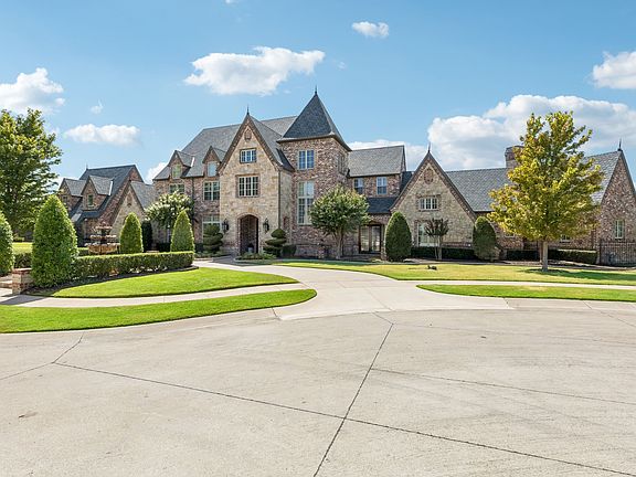 2nd image of 6900 Rockingham Ct