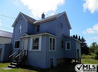 57311 10th St, Calumet, MI 49913