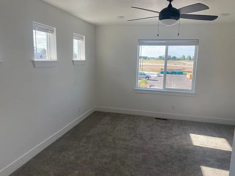 1104 E Jaylee Dr #1 — Photo 9