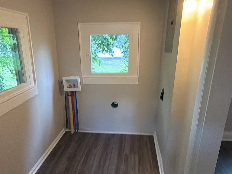 3006 Lakeshore Dr — Photo 9