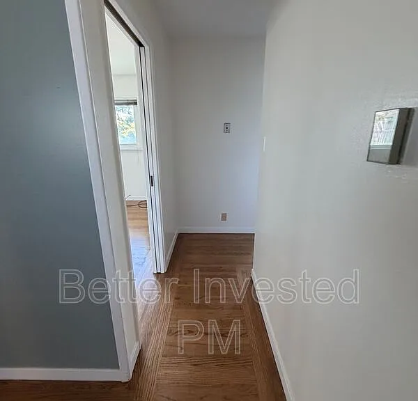 2400 39th Ave #9 — Photo 11