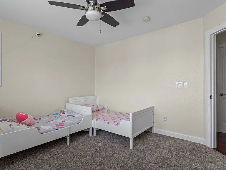 9620 Dolphin Run — Photo 31