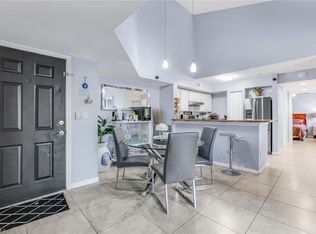 1230 Wildwood Lakes Blvd APT 208, Naples, FL 34104