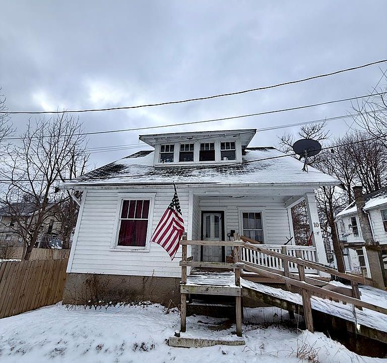 1st image of 10 Gray Ct
