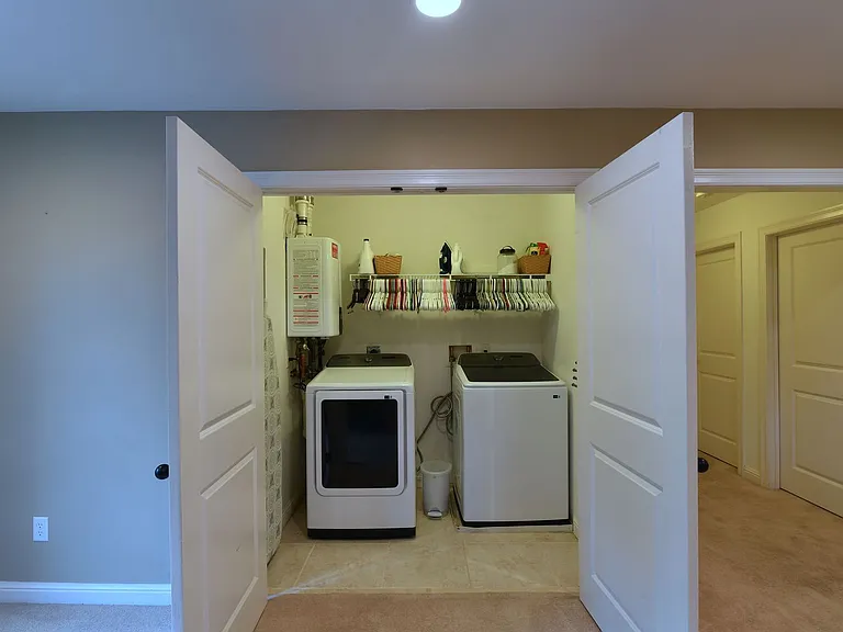 106 Manlyn Dr — Photo 41