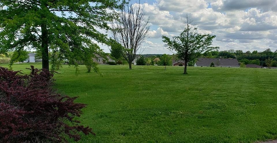2nd image of 14 Club View Dr
