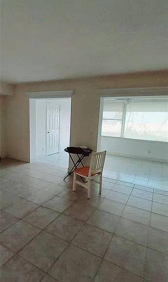 1868 Shore Dr S #102 — Photo 8