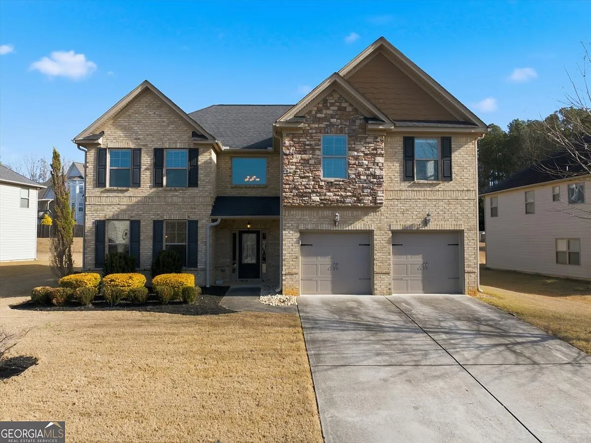 2433 Noelle Ln photo 1