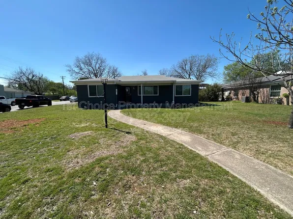 720 Sandell Dr, White Settlement, TX 76108