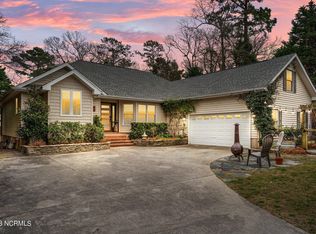 803 Herring Gull Ct, Hampstead, NC 28443