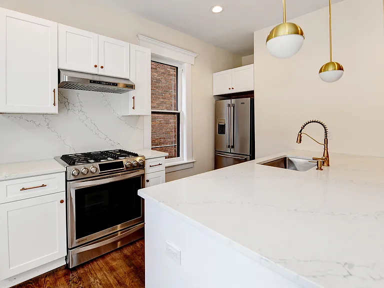 703 Franklin Ave — Photo 14