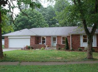 1511 E Browning Ln, Bloomington, IN
