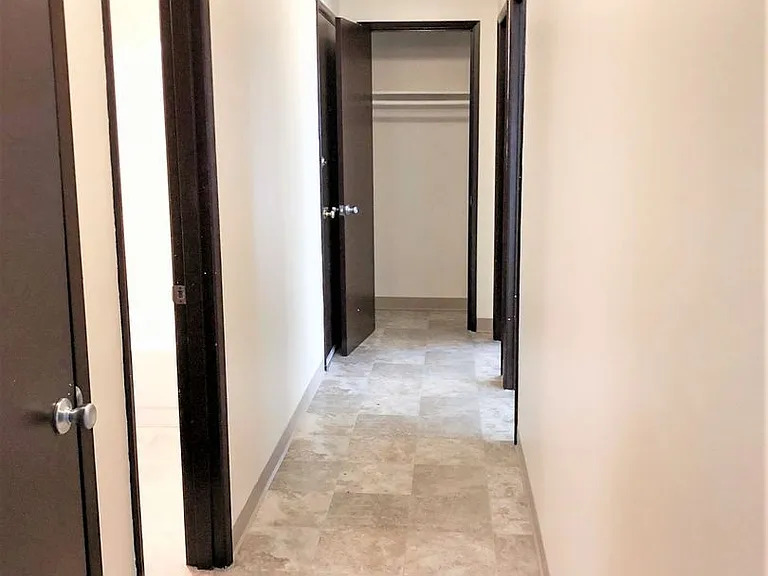 Hill Town Apartments — Photo 38