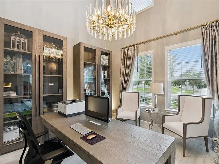 7556 John Hancock Dr — Photo 46