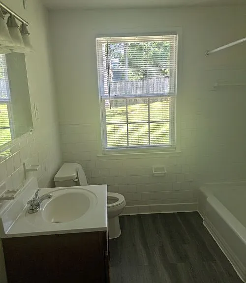 Aquahart Manor — Photo 38