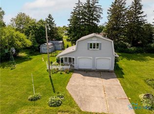 555 Race St, Clyde, OH 43410