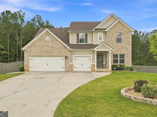 155 Estancia Ln, Fayetteville, GA 30215