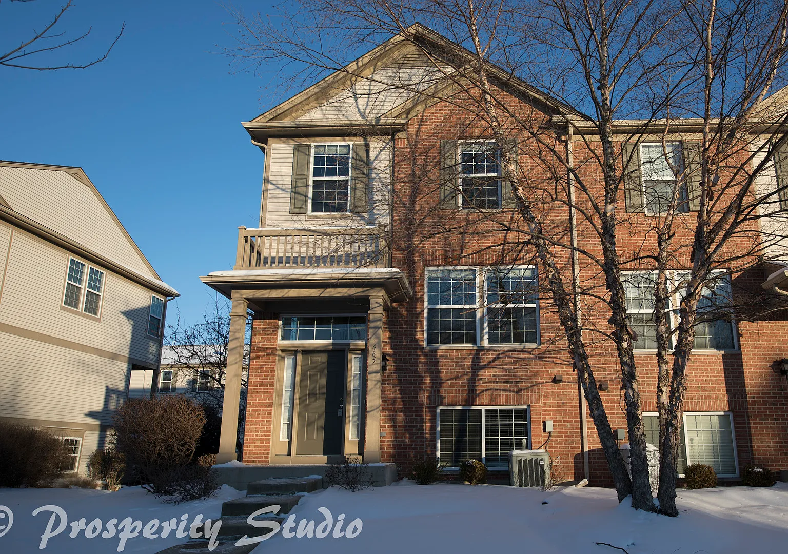 3 bed, 2.5 bath, 2011 sqft, $2,499 — Photo 1