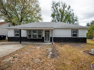 3372 SW Kirklawn Ave, Topeka, KS 66611