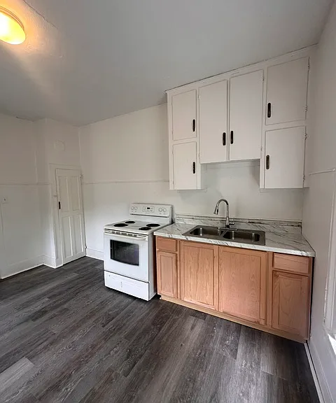 50 Gates Ave #3B — Photo 5