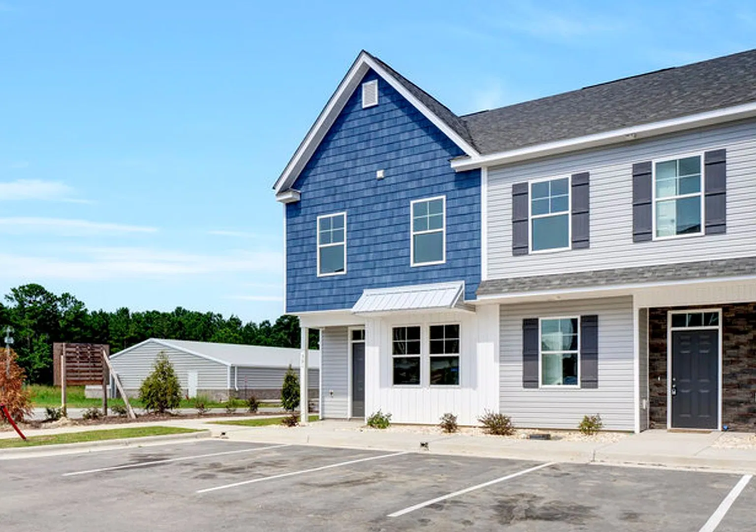 301 Starfish Ln, Sneads Ferry — Photo 2