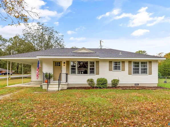 127 Christopher Cir, Athens, AL 35611