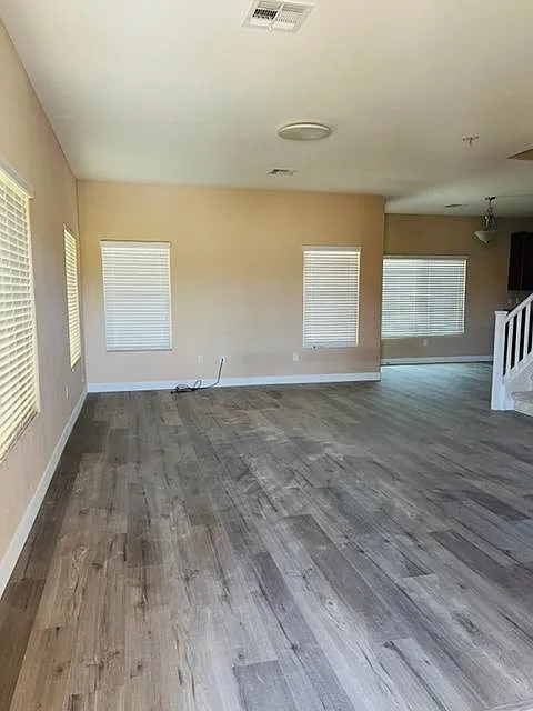 5722 S Tioga Way — Photo 2